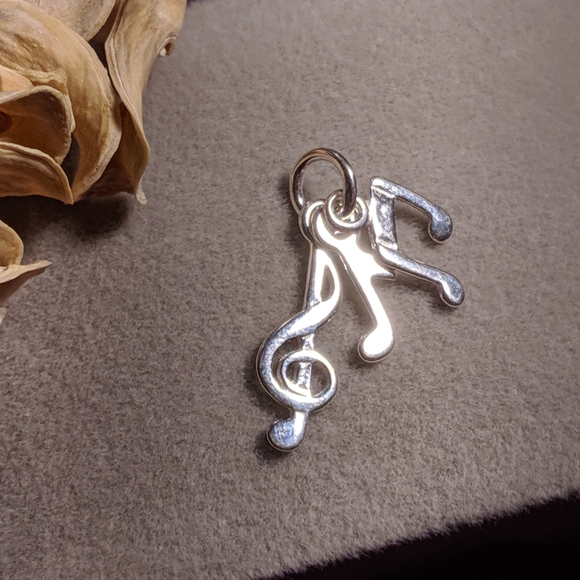 Silver Musical Note Necklace - Picture 2 of 3